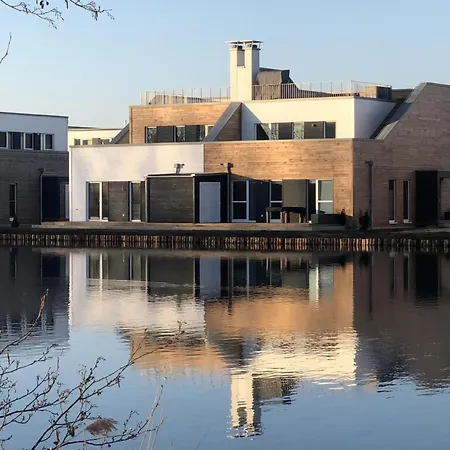 Apartment Seezeit - Mit Infrarotsauna, Terrasse Direkt Am Wasser Tossens